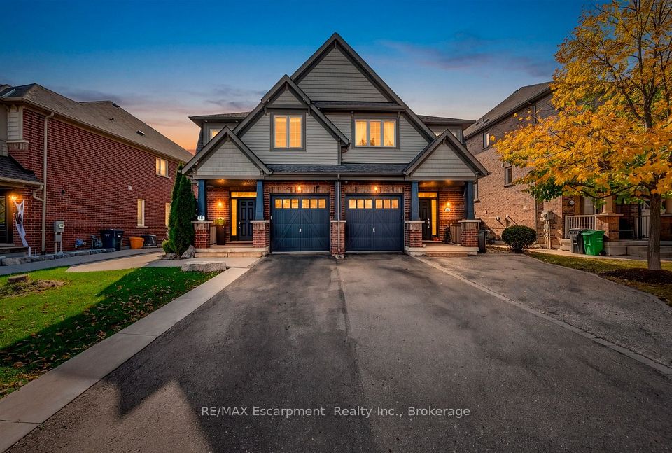 18 Autumn Arbour Road, Caledon, ON L7C 3T8 2