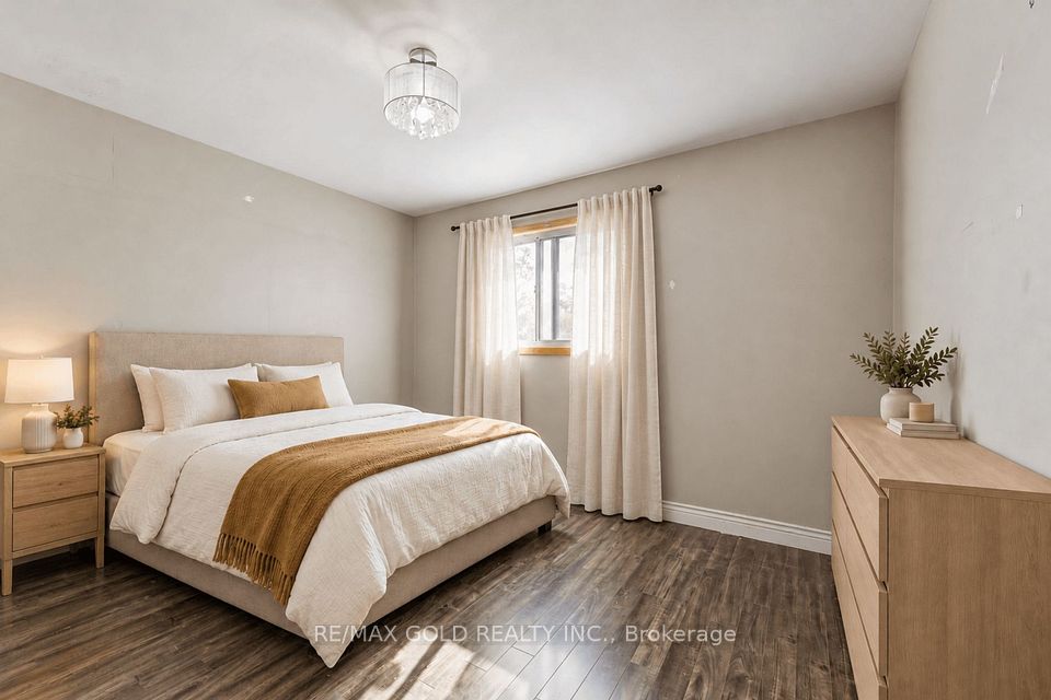 7337 Cambrett Drive, Mississauga, ON L4T 2R6 25