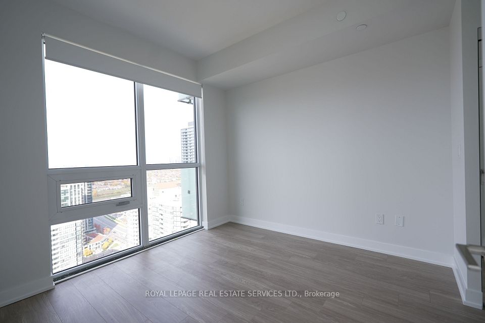 4130 Parkside Village Drive 3401, Mississauga, ON L5B 0L7 11