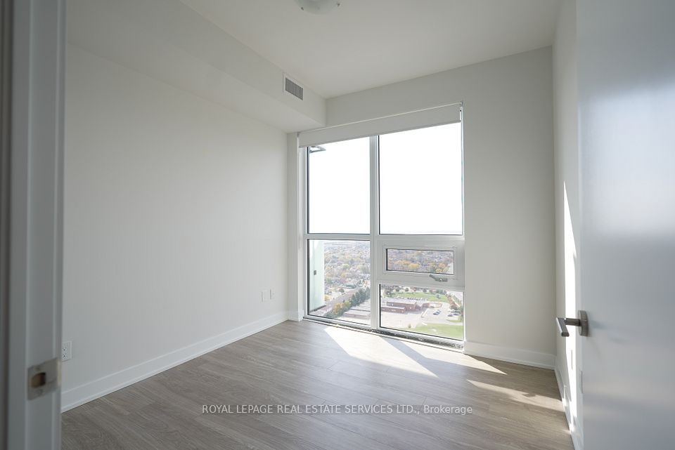 4130 Parkside Village Drive 3401, Mississauga, ON L5B 0L7 8