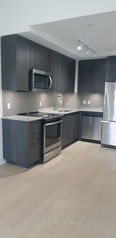 20 Shore Breeze Drive S 1106, Toronto, ON M8V 0C7 12