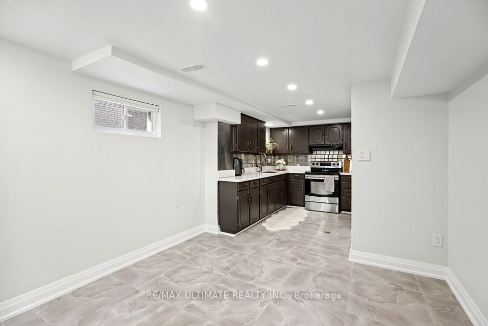 38 Waterbury Drive Bsmt, Toronto, ON M9R 3X6 4