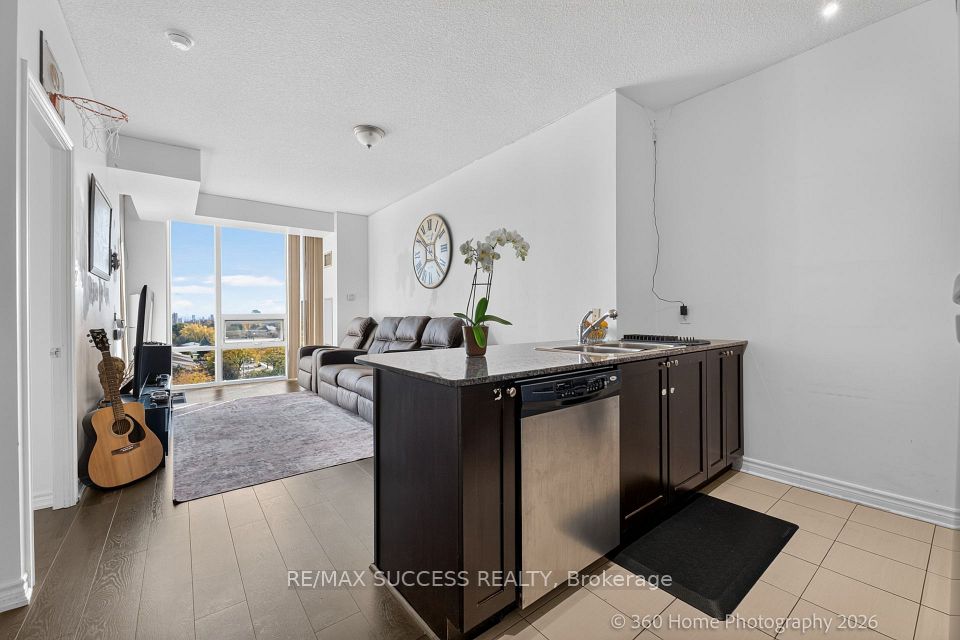 Condo Apartment at 3525 Kariya Drive 812, Mississauga, ON L5B 0C2