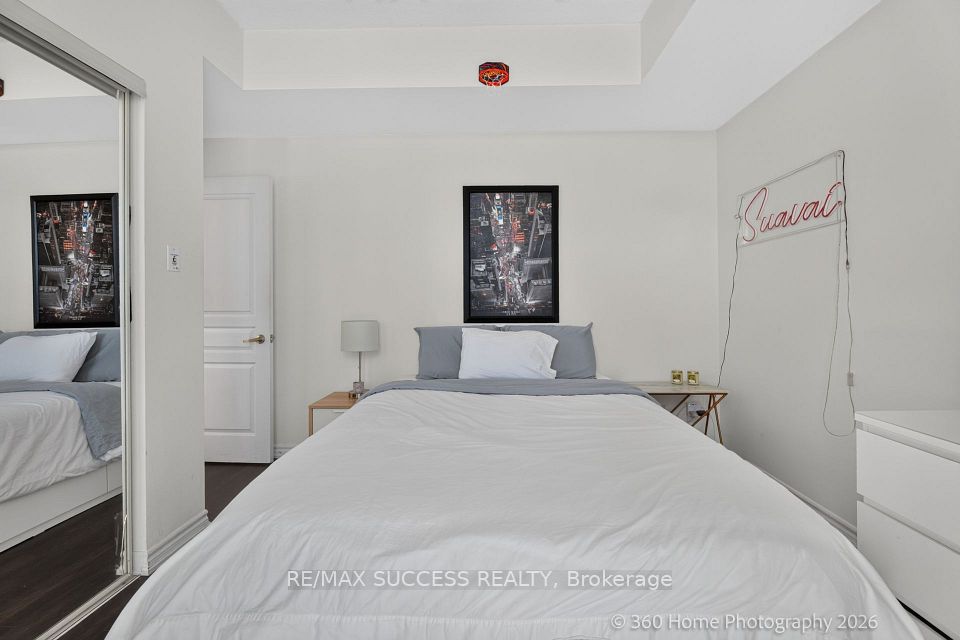 3525 Kariya Drive 812, Mississauga, ON L5B 0C2 7