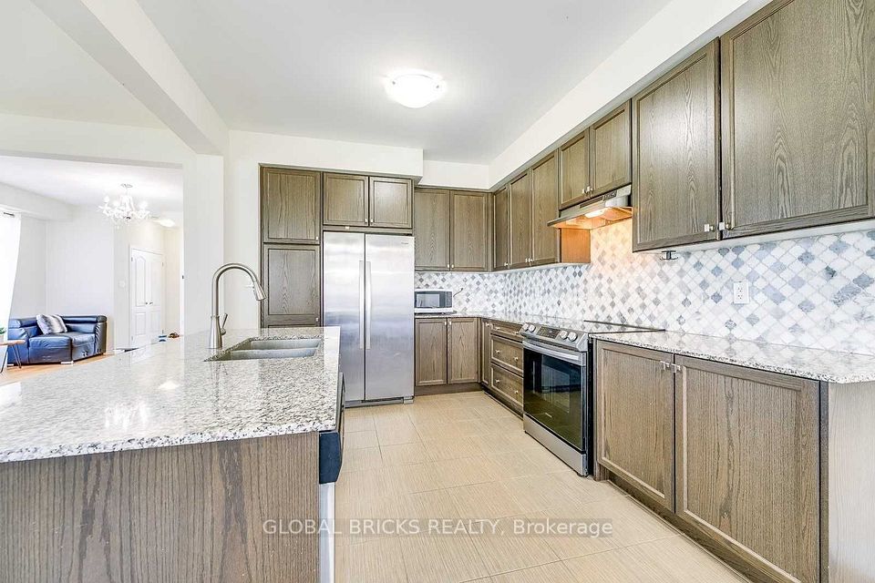90 Dolobram Trail Upper, Brampton, ON L7A 4Y4 10