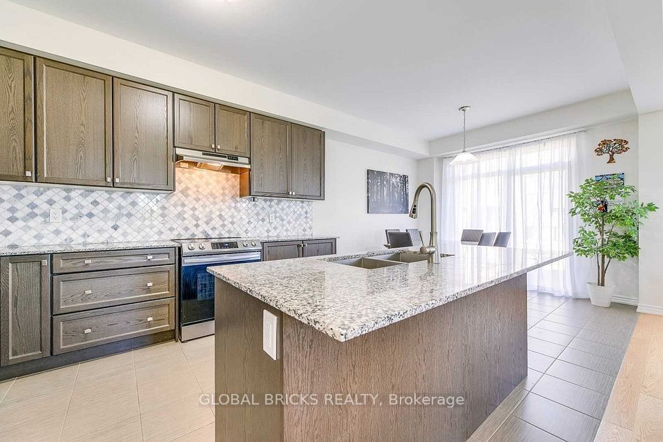 90 Dolobram Trail Upper, Brampton, ON L7A 4Y4 9