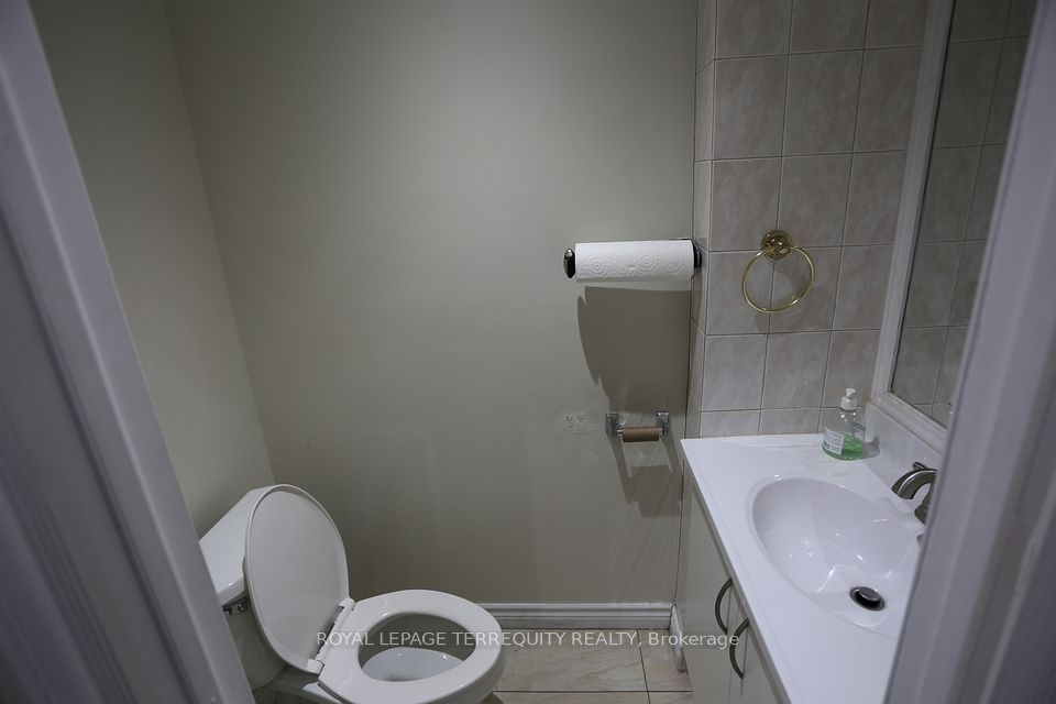 1888 Wilson Avenue Ground Floor A, Toronto, ON M9M 1A7 19