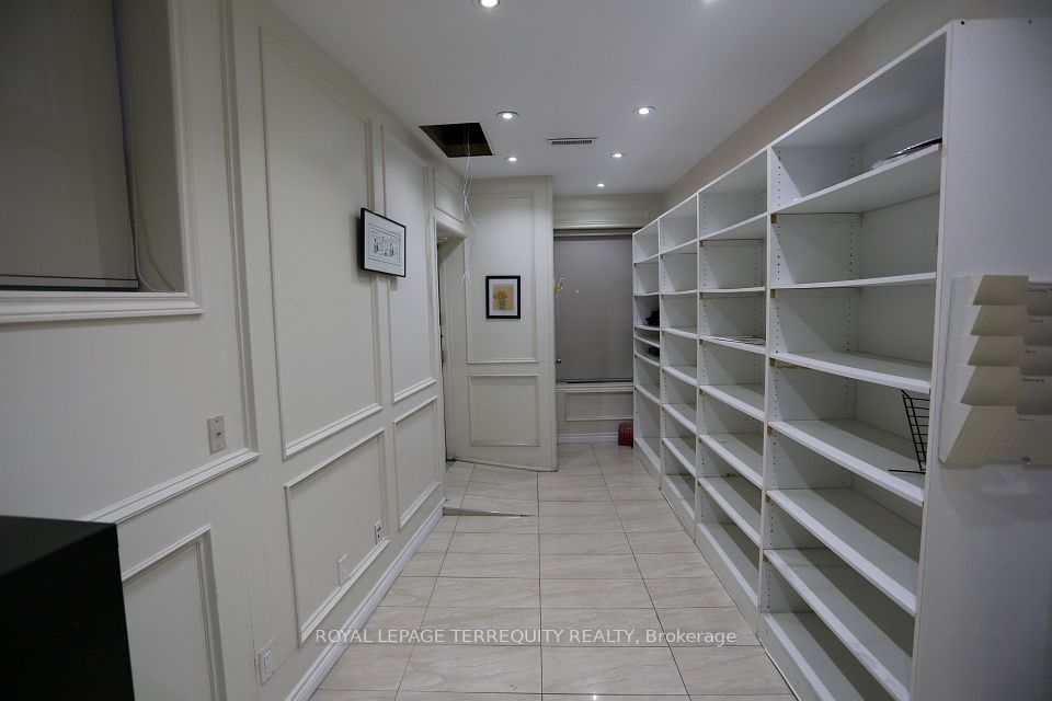 1888 Wilson Avenue Ground Floor A, Toronto, ON M9M 1A7 8