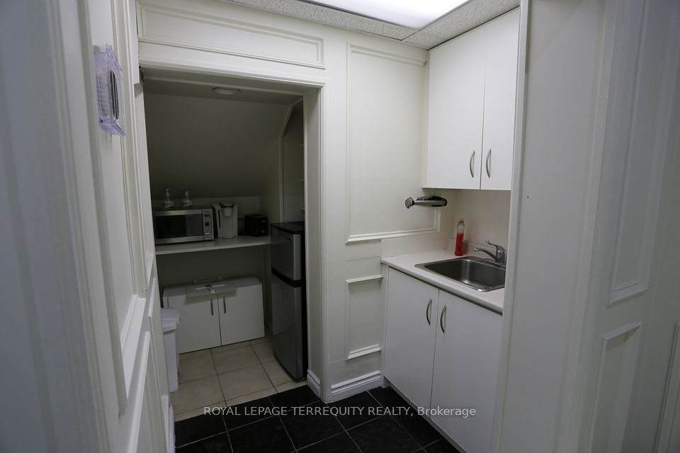 1888 Wilson Avenue Ground Floor A, Toronto, ON M9M 1A7 17