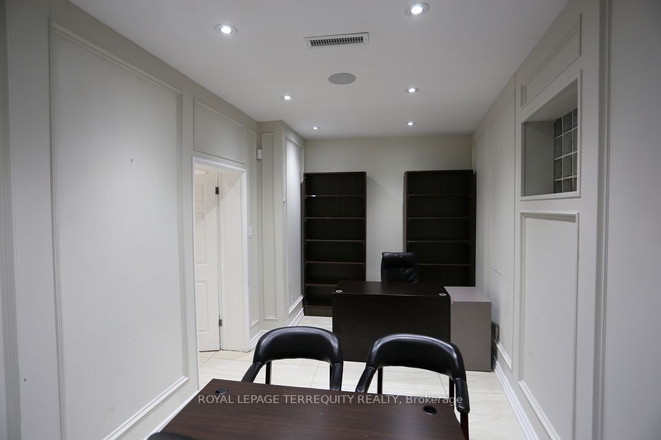 1888 Wilson Avenue Ground Floor A, Toronto, ON M9M 1A7 16