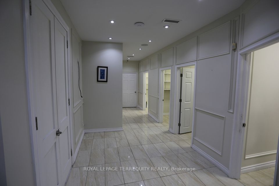 1888 Wilson Avenue Ground Floor A, Toronto, ON M9M 1A7 18