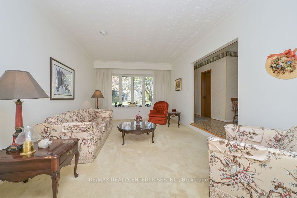 32 Autumn Drive, Caledon, ON L7K 0T8 12