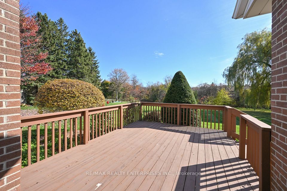 32 Autumn Drive, Caledon, ON L7K 0T8 24