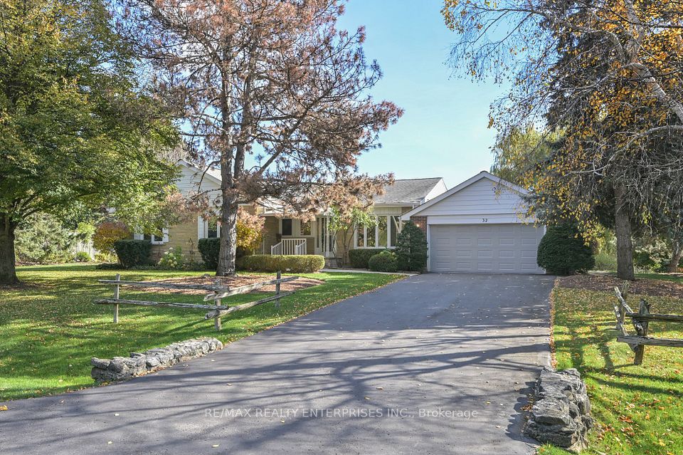 Detached at 32 Autumn Drive, Caledon, ON L7K 0T8