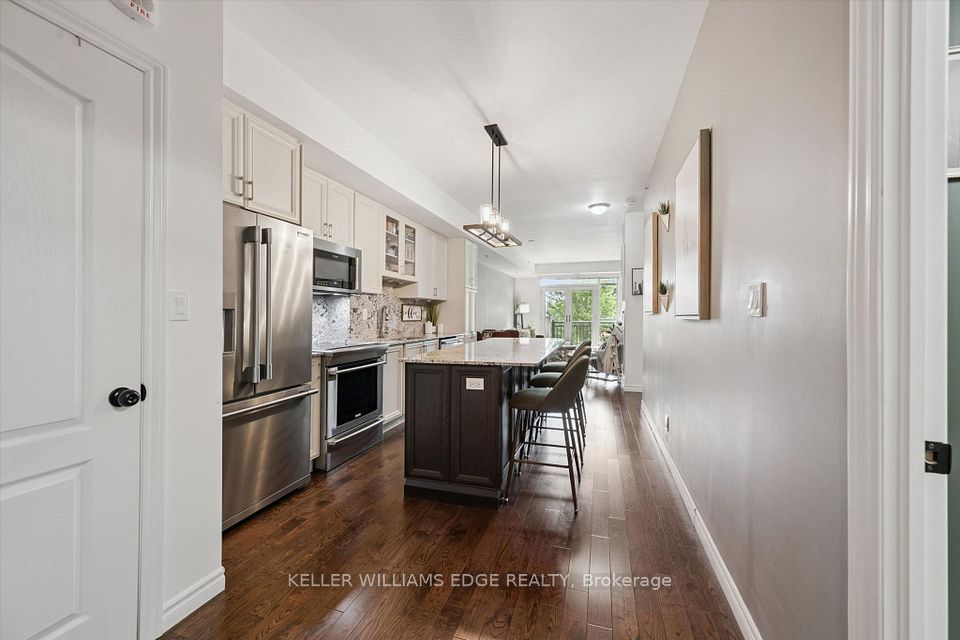 34 Plains Road E 208, Burlington, ON L7T 0B9 8