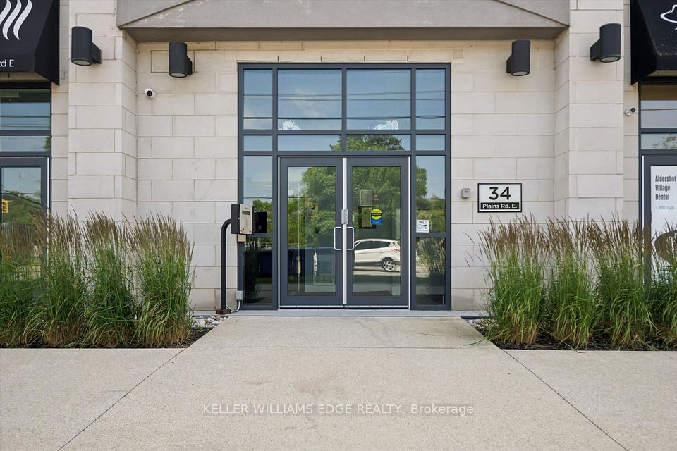34 Plains Road E 208, Burlington, ON L7T 0B9 3