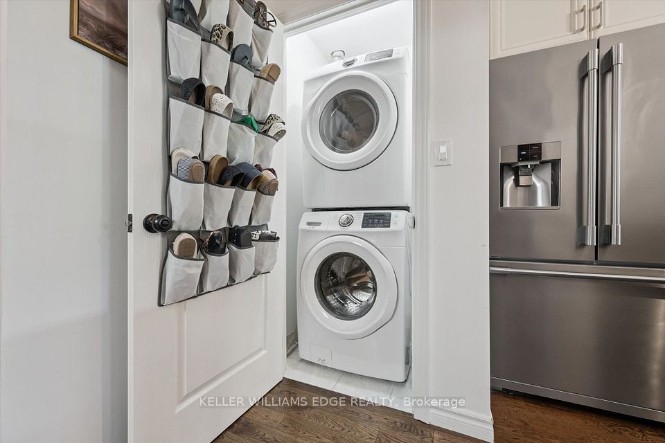 34 Plains Road E 208, Burlington, ON L7T 0B9 24