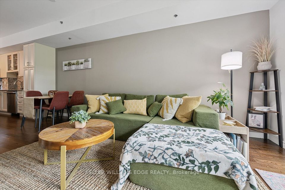 34 Plains Road E 208, Burlington, ON L7T 0B9 16