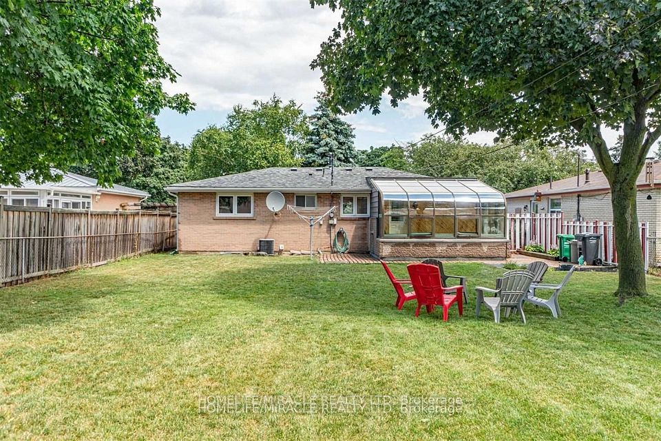 59 Brentwood Drive, Brampton, ON L6T 1R1 10