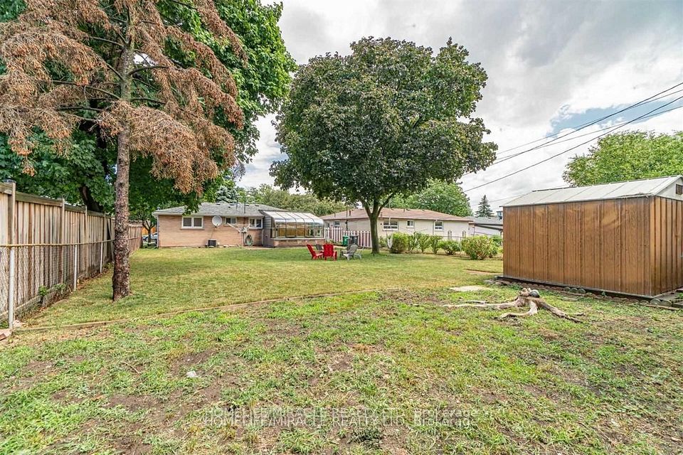 59 Brentwood Drive, Brampton, ON L6T 1R1 8
