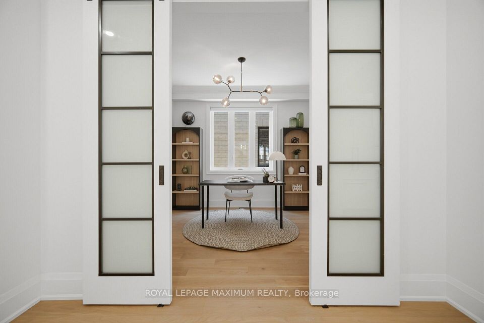 11 Park Boulevard, Toronto, ON M8W 1G3 17