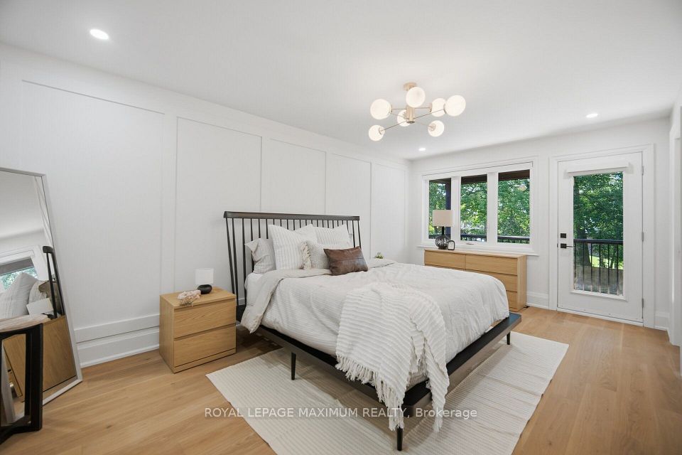 11 Park Boulevard, Toronto, ON M8W 1G3 22