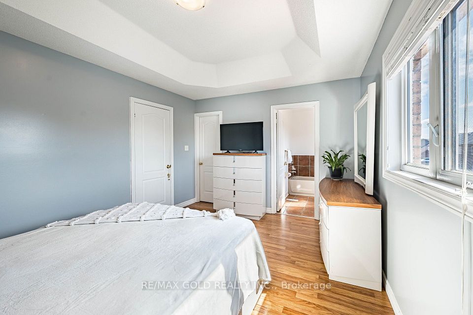 20 Amaranth Crescent, Brampton, ON L7A 0L7 18