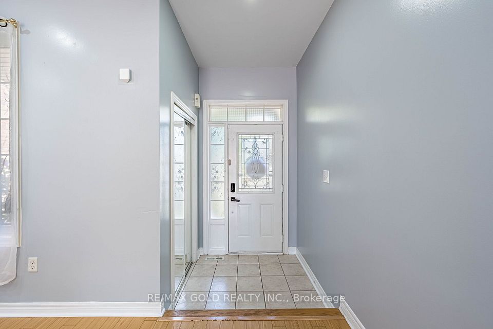 20 Amaranth Crescent, Brampton, ON L7A 0L7 4
