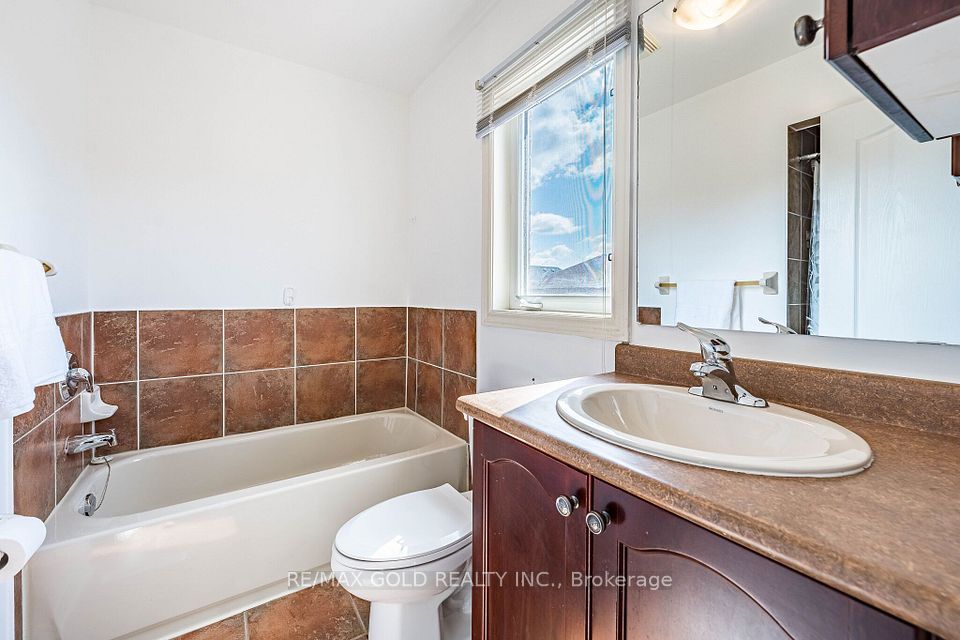 20 Amaranth Crescent, Brampton, ON L7A 0L7 19