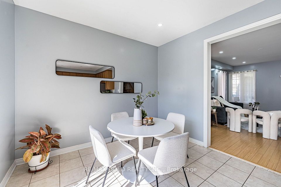 20 Amaranth Crescent, Brampton, ON L7A 0L7 8