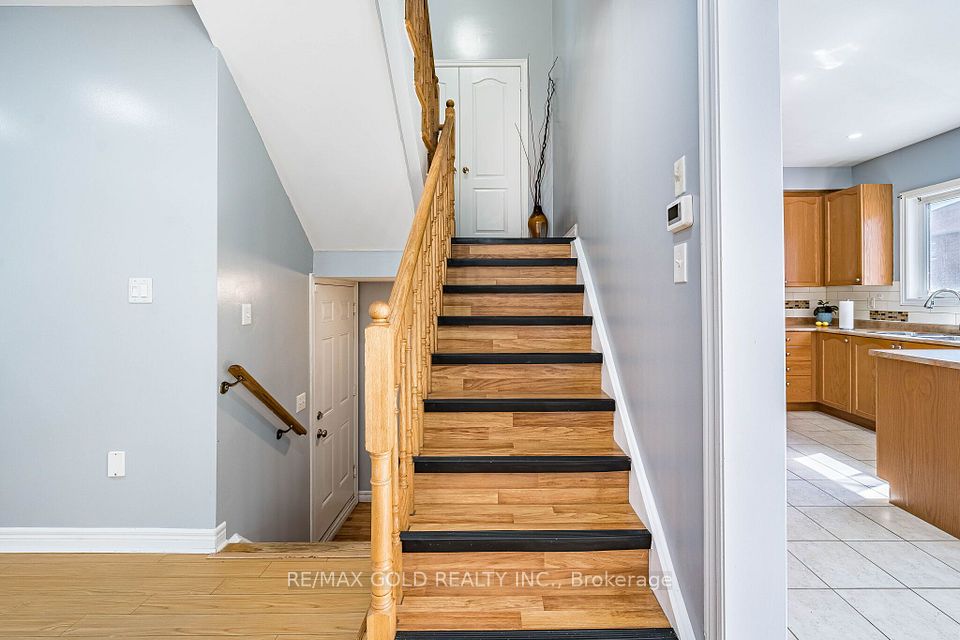 20 Amaranth Crescent, Brampton, ON L7A 0L7 16