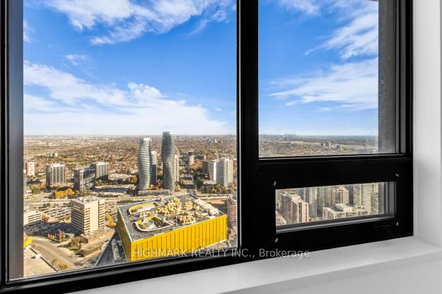 4015 The Exchange 5301, Mississauga, ON L5B 0N9 10