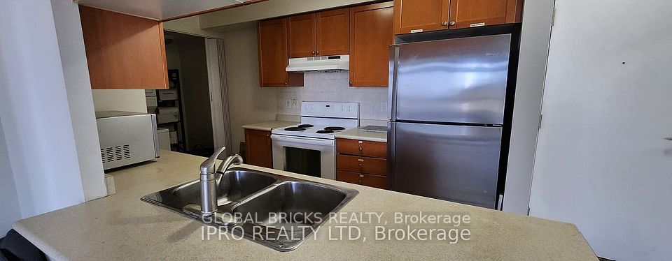 3880 Duke Of York Boulevard 2310, Mississauga, ON L5B 4M7 6