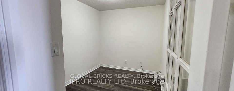 3880 Duke Of York Boulevard 2310, Mississauga, ON L5B 4M7 9