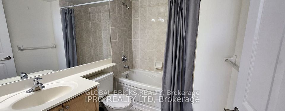 3880 Duke Of York Boulevard 2310, Mississauga, ON L5B 4M7 16
