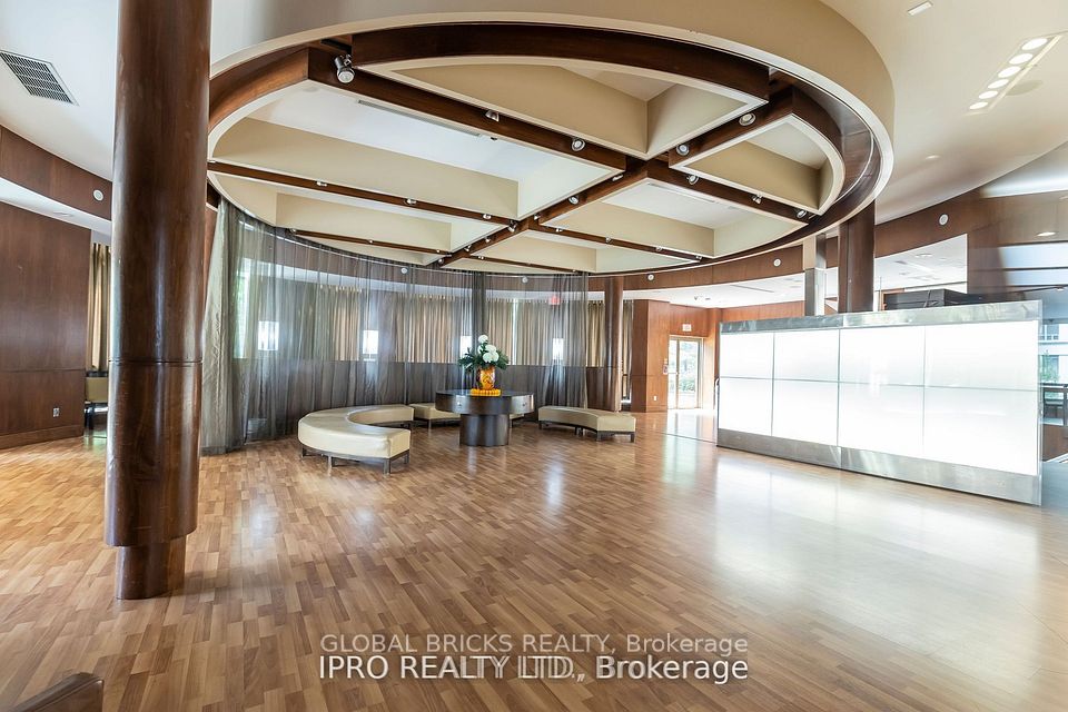 3880 Duke Of York Boulevard 2310, Mississauga, ON L5B 4M7 3