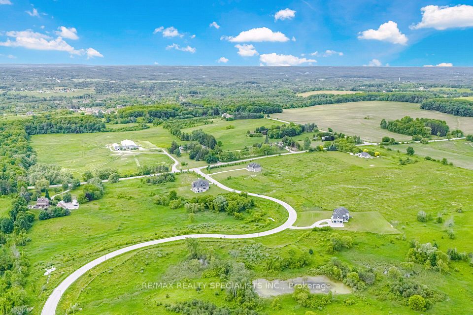 74 Ferrara Drive, Caledon, ON L7E 4L5 4