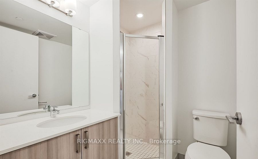 556 Marlee Avenue W 521, Toronto, ON M6B 0B1 7