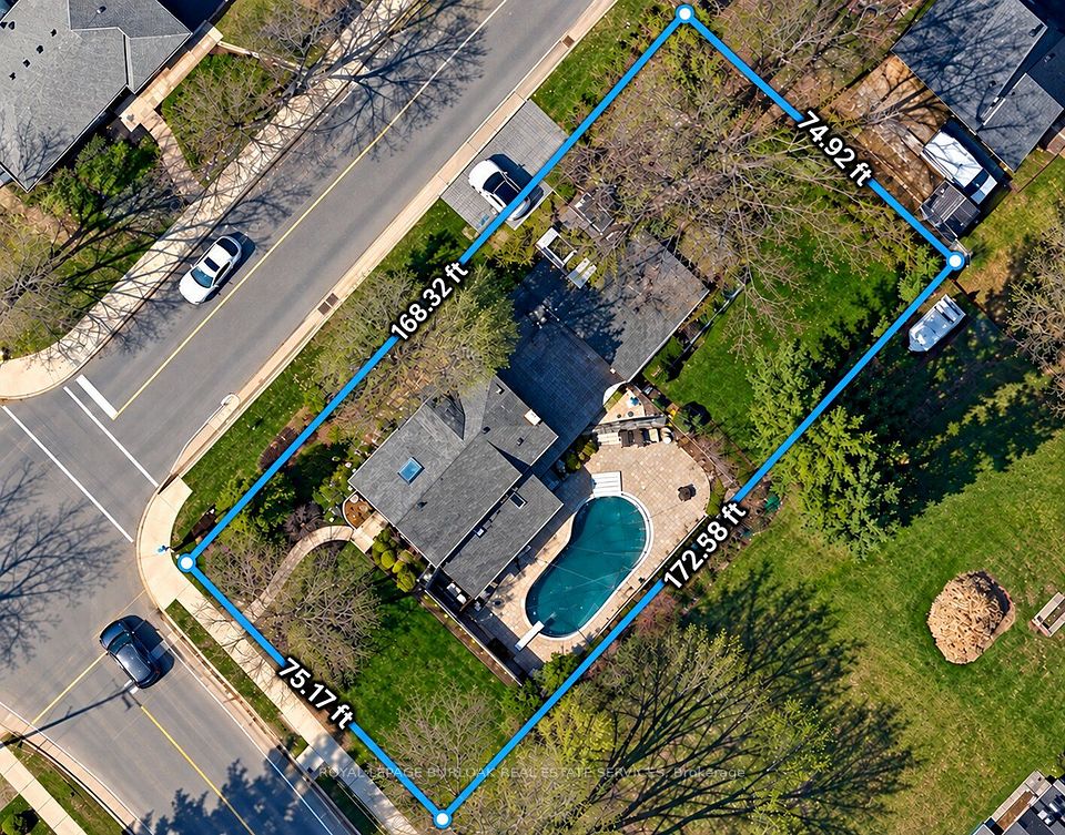 911 Lasalle Park Road, Burlington, ON L7T 1M6 4