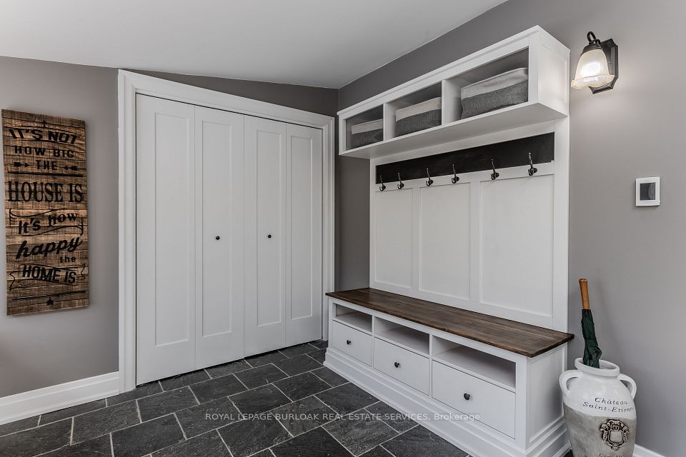 911 Lasalle Park Road, Burlington, ON L7T 1M6 19