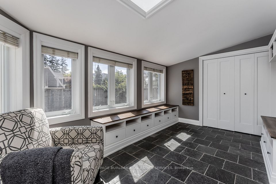 911 Lasalle Park Road, Burlington, ON L7T 1M6 18