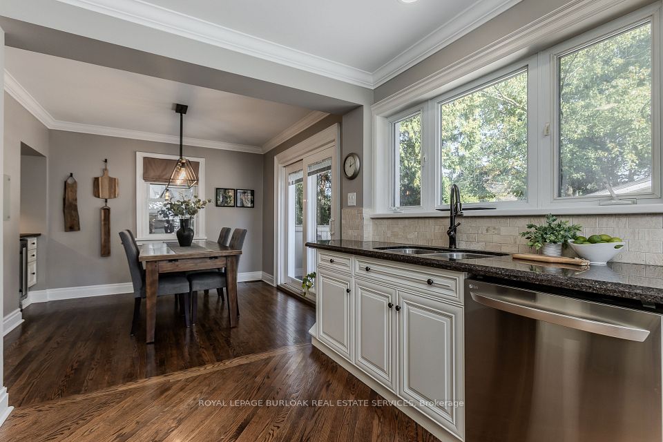 911 Lasalle Park Road, Burlington, ON L7T 1M6 23