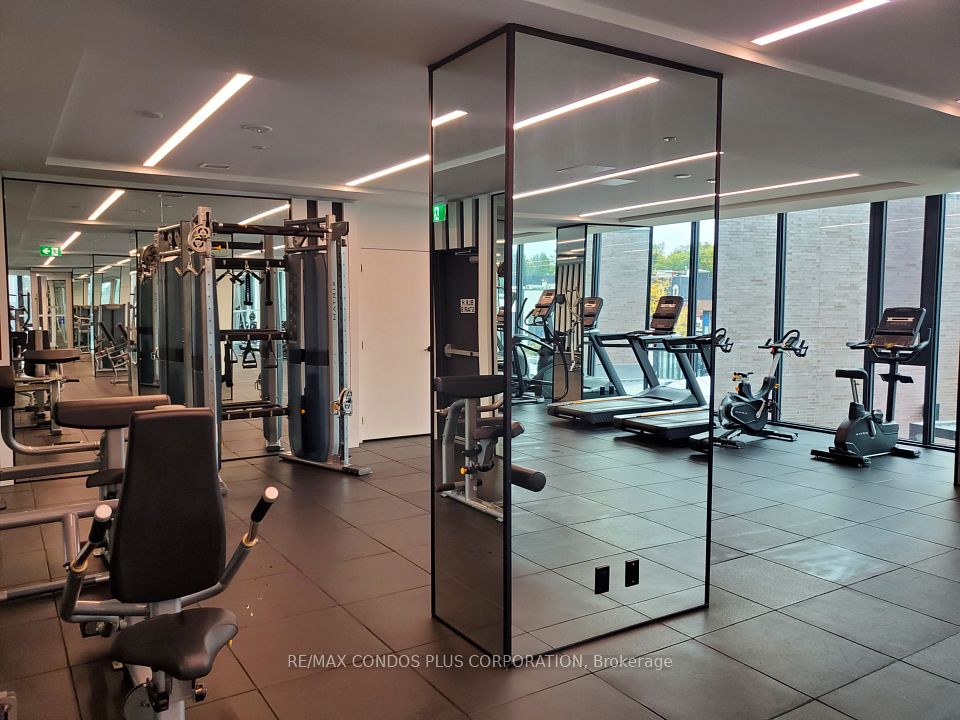 220 Missinnihe Way 320, Mississauga, ON L5H 0A9 13