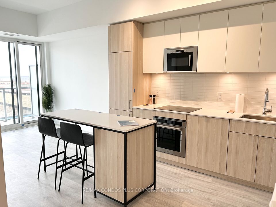 Condo Apartment at 220 Missinnihe Way 320, Mississauga, ON L5H 0A9