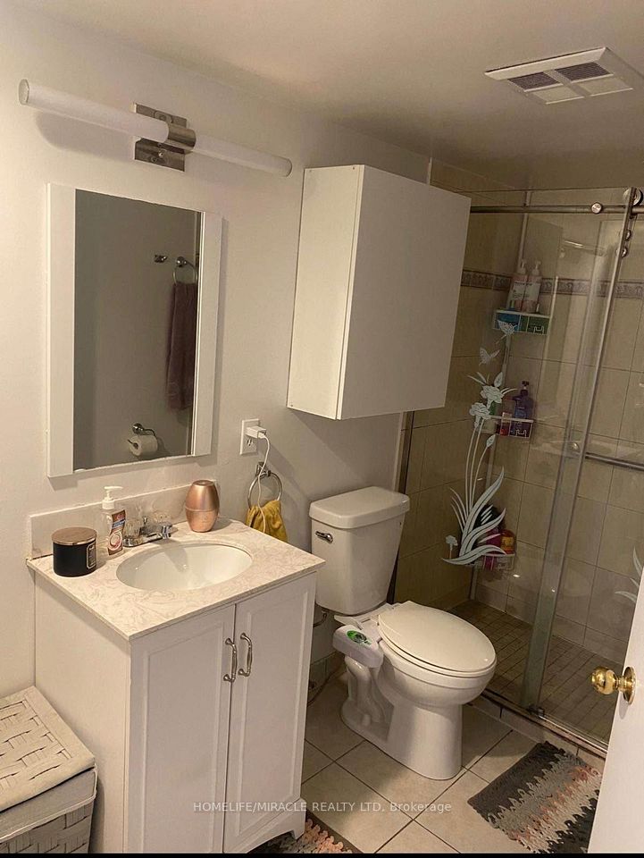 41 Markbrook Lane 216, Toronto, ON M9V 5E6 4