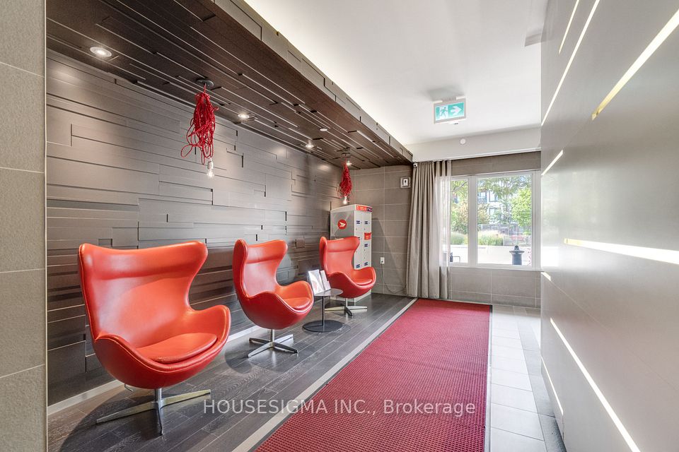 5005 Harvard Road 401, Mississauga, ON L5M 0W5 5