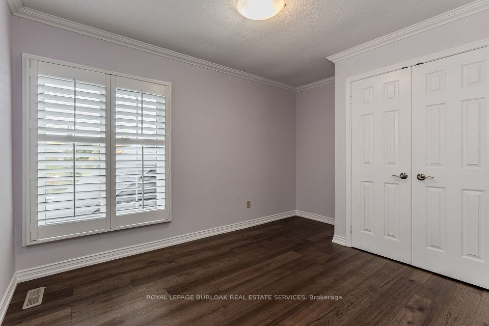 1327 Hazelton Boulevard, Burlington, ON L7P 4V1 23