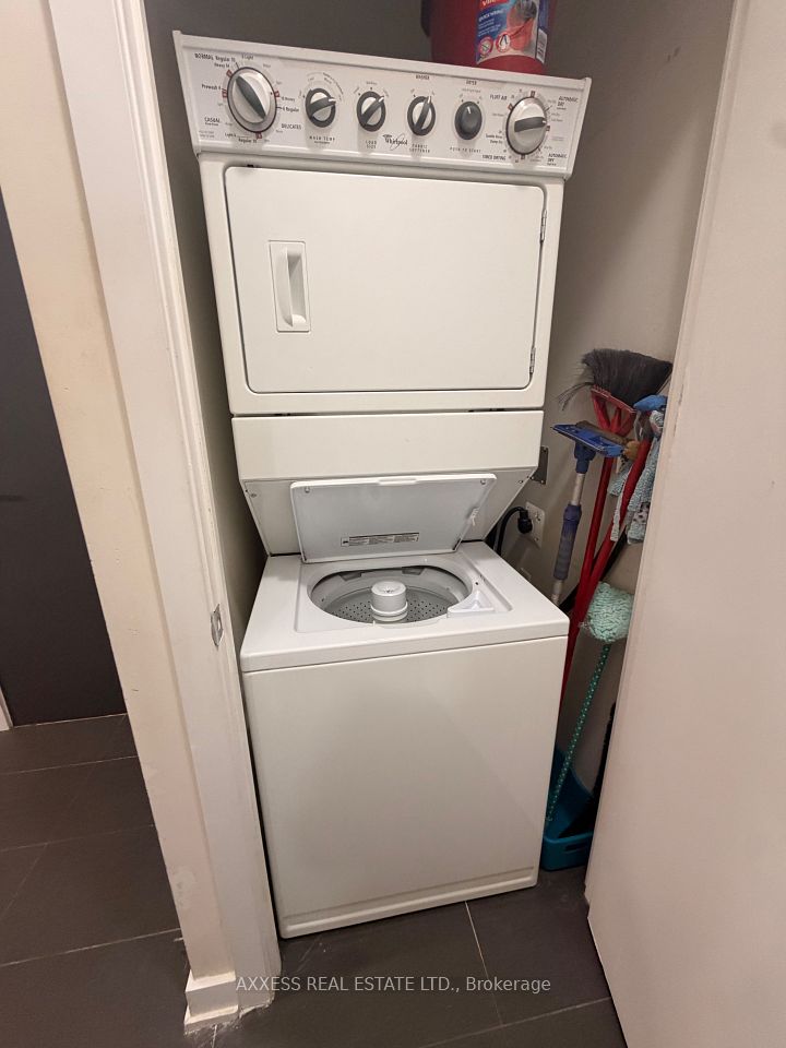 4070 Confederation Parkway 211, Mississauga, ON L5B 0E9 9