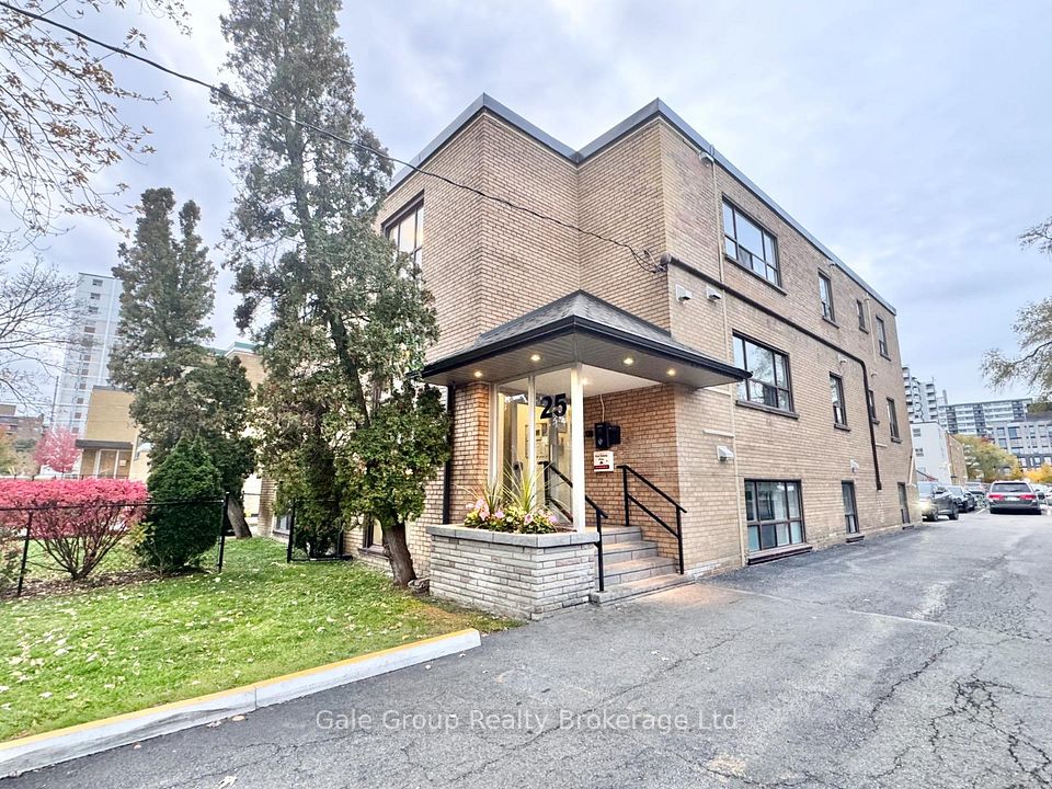 Condo Apartment at 25 Paisley Boulevard E Unit-2, Mississauga, ON L5A 1P3