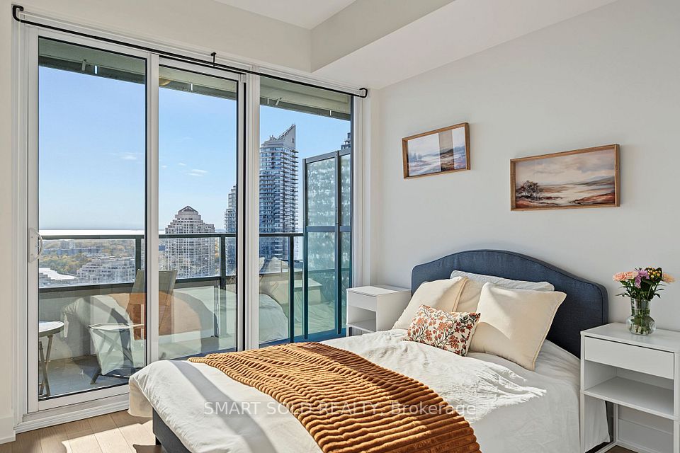 30 Shore Breeze Drive 2419, Toronto, ON M8V 1A1 22